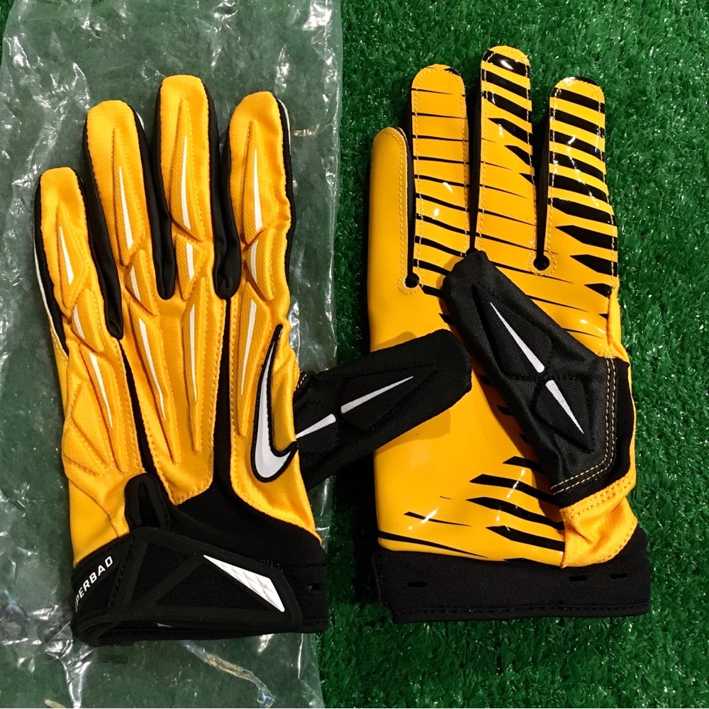 NEW NFL NIKE SUPERBAD 2.0 PADDED FOOTBALL GLOVES
